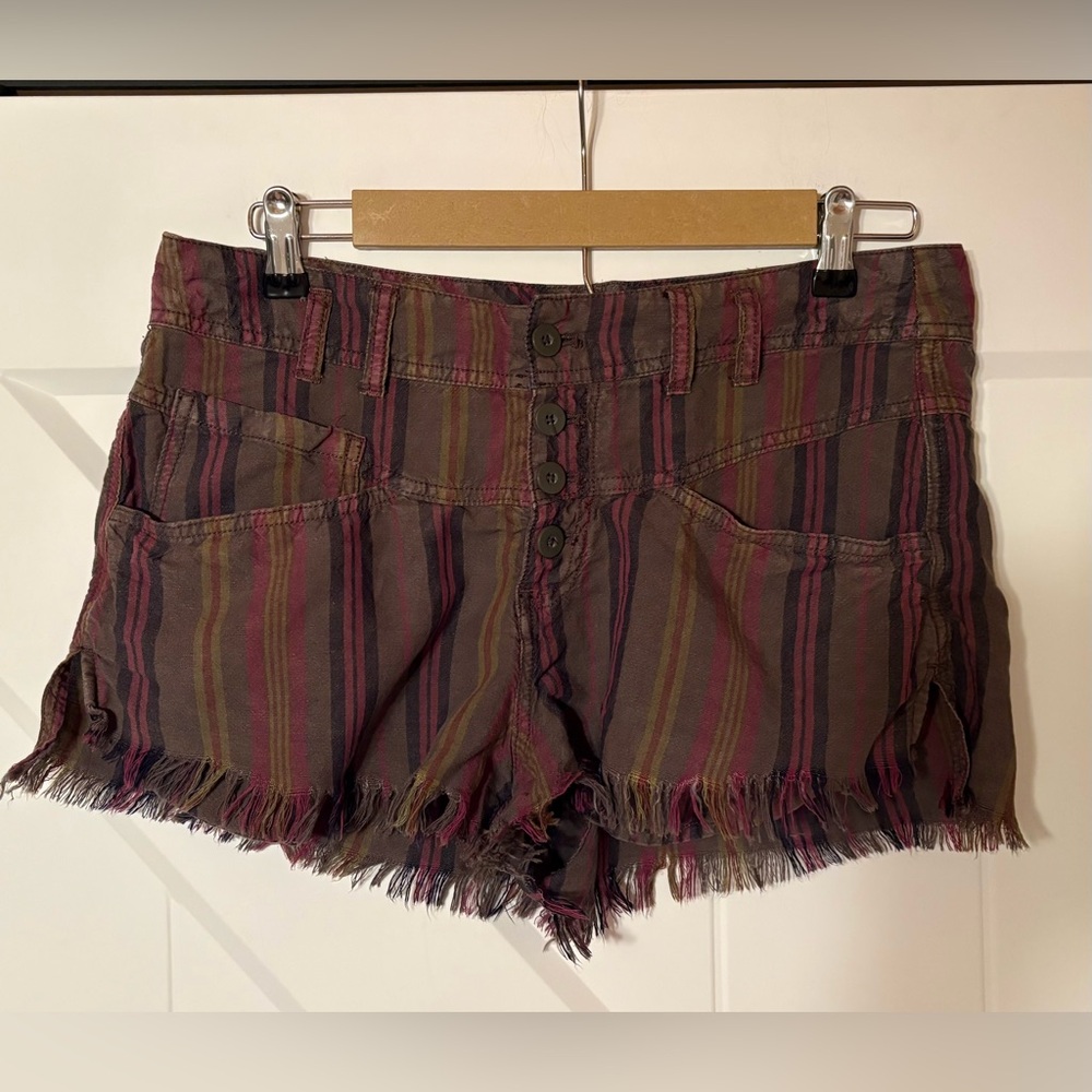 Free a people Morning Rain Pinstripe Boho Rainbow Shorts Size 6